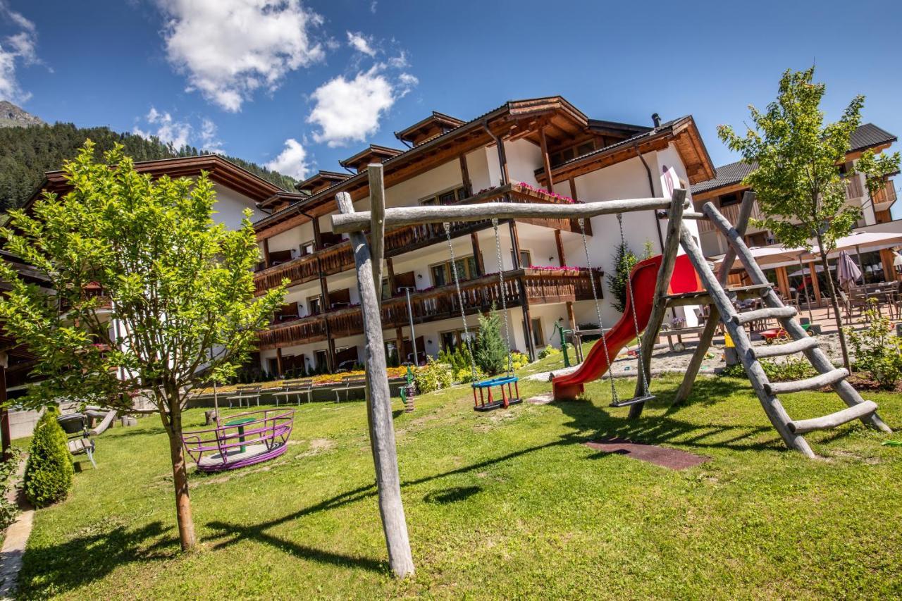 Familienhotel Viktoria Ultimo Exterior foto
